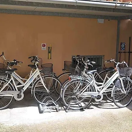 Larenzia Cattolica