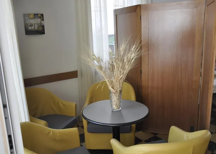 Larenzia 卡托利卡